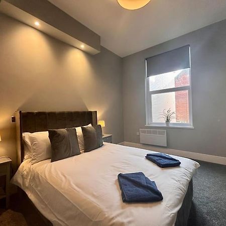 Teds Apartments-Town Centre-Apt2 ブラックプール エクステリア 写真